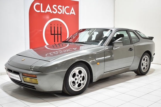 PORSCHE - 944 Turbo